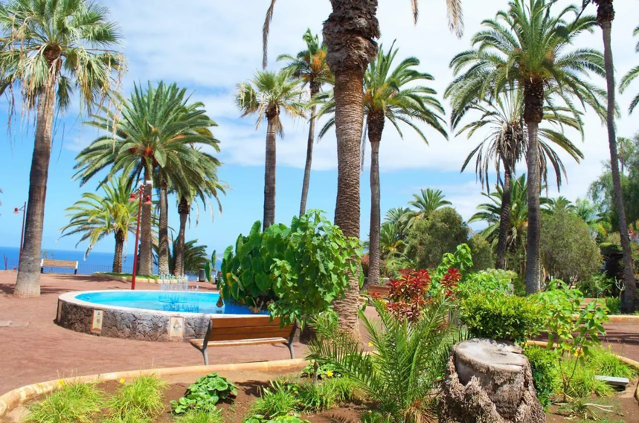 Edificio Las Maranuelas, Puerto La Cruz, Islas Canarias Tenerife 拉克鲁斯